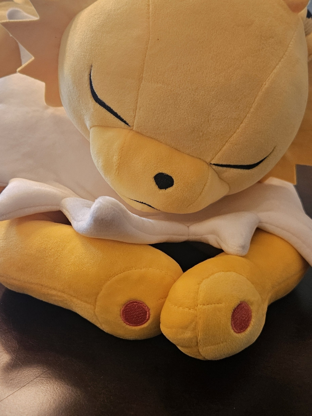 Pokemon Bright Yellow & White Jolteon Plush 18" - Picture 2 of 6